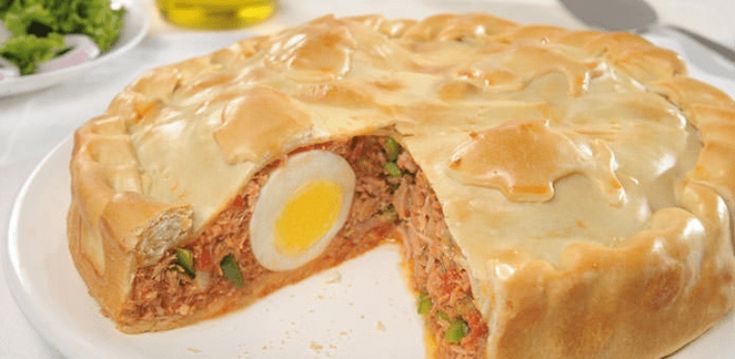 Delicious Tuna Pie: Versatile Meal for Dinner or Starters